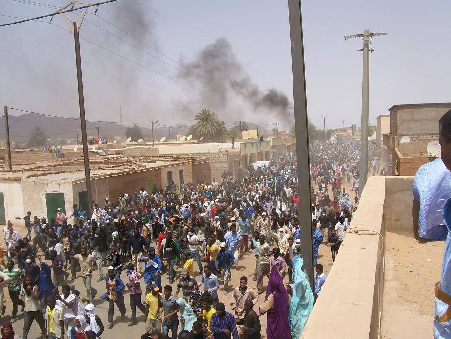 Manifestation de travailleurs dans la cité minière de Zouerate (photo: Facebook)